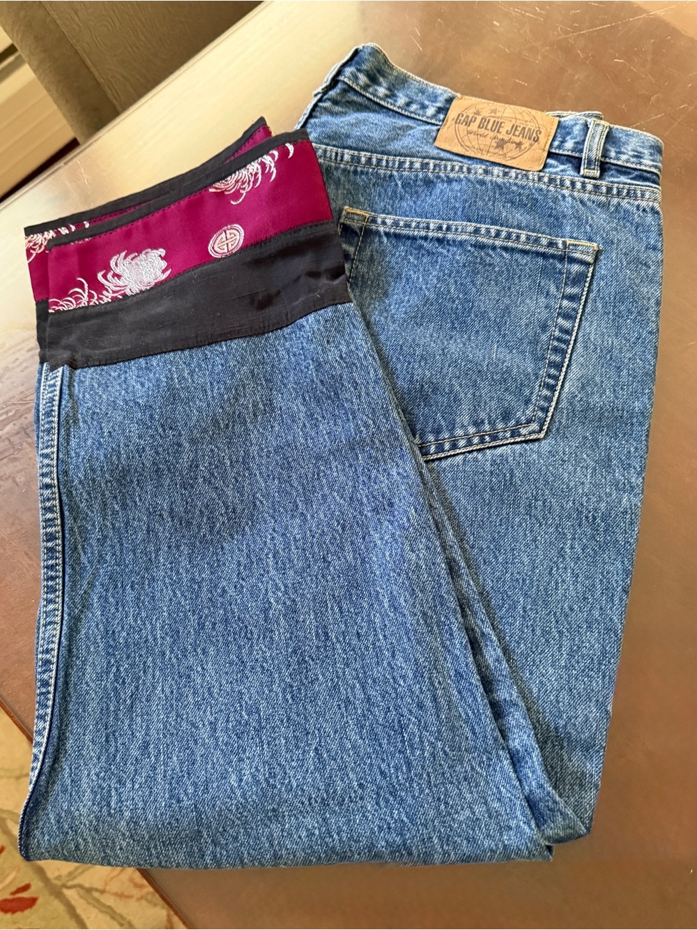 GAP BLUE denim capri jean, embroidered cuff, 16